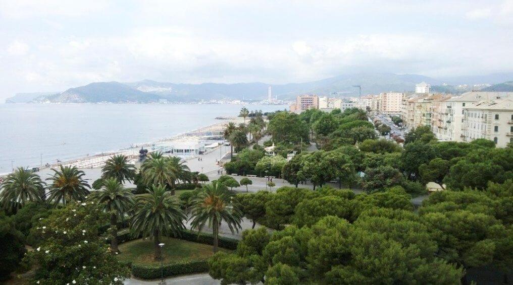 Savona Magnifico Sole Mare 150 M Wifi Climatcontrol Lägenhet Exteriör bild
